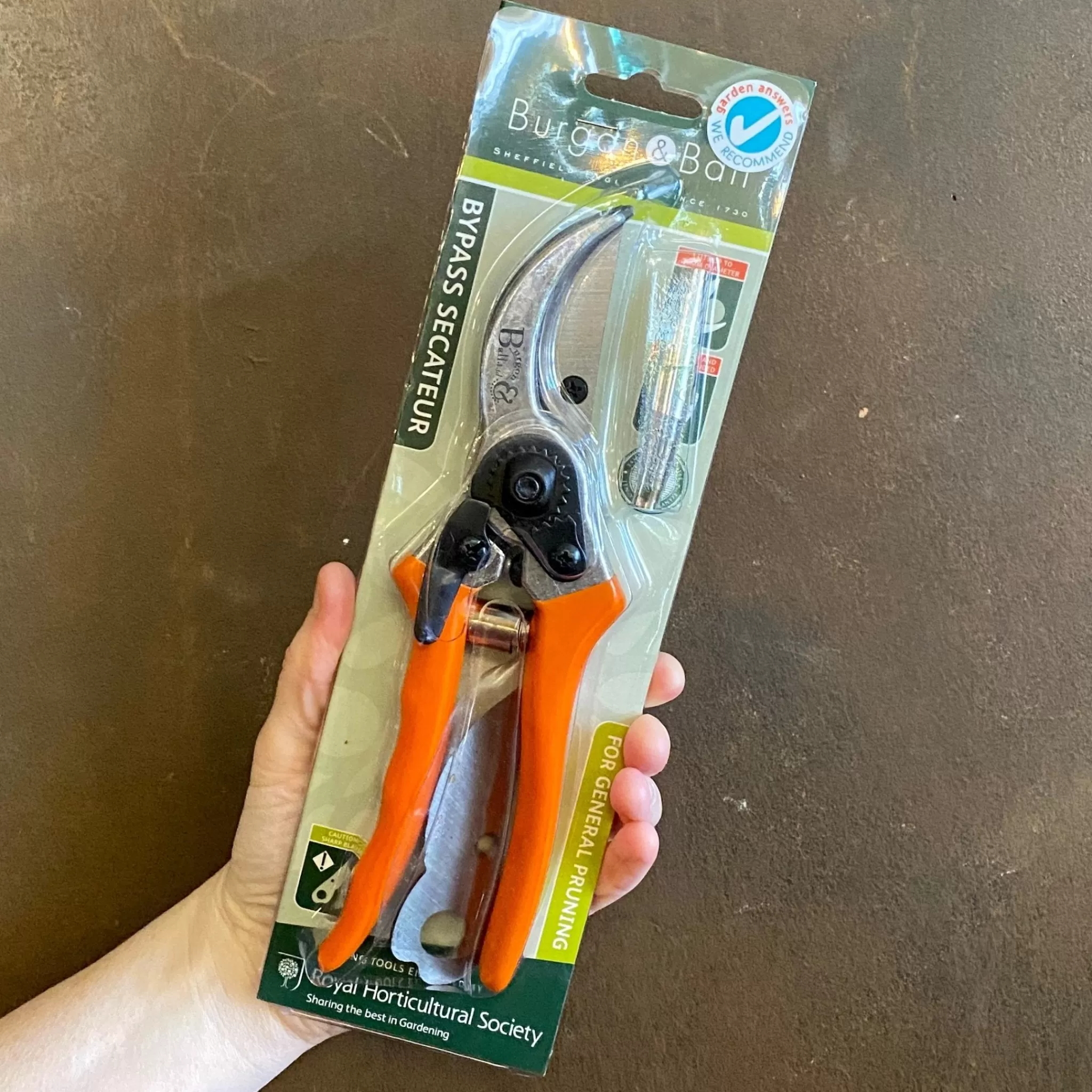 grow urban Bypass Secateurs By Burgon & Ball- Garden Tools | Outdoor Plant Care