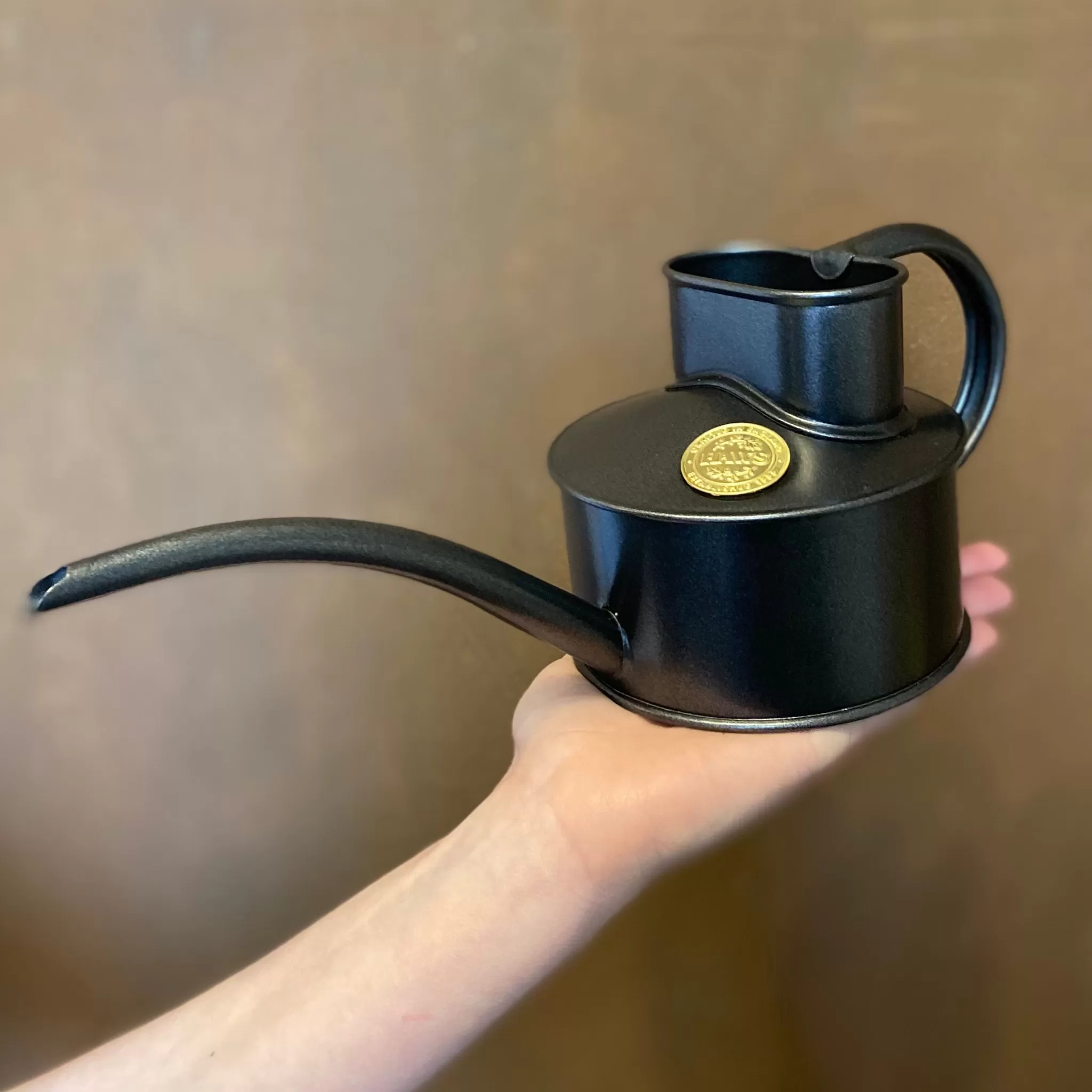 grow urban Haws | The Fazeley Flow Graphite - One Pint- Haws Watering | Gift Ideas