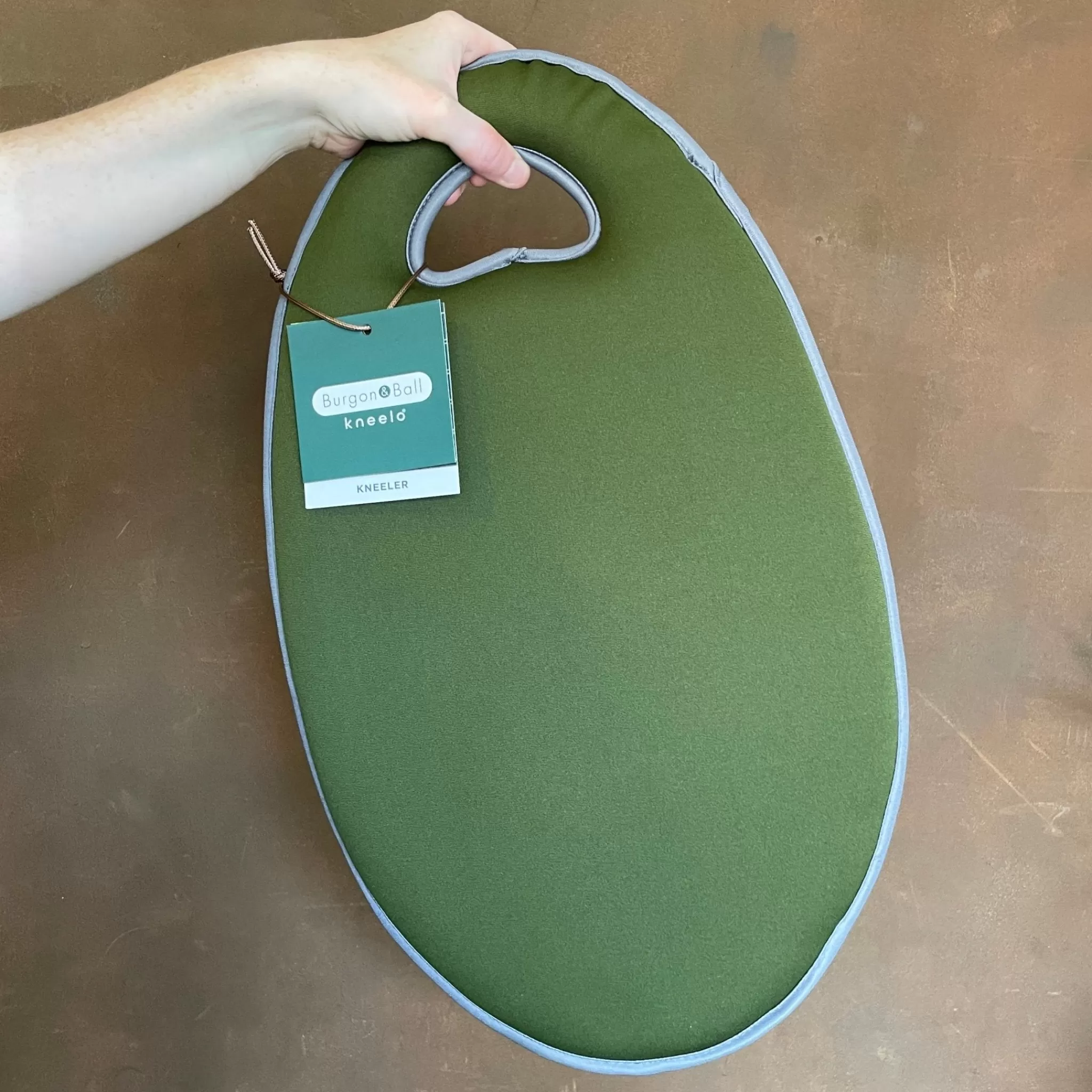 grow urban Kneelo® Garden Kneeler By Burgon & Ball- Garden Tools | Outdoor Plant Care