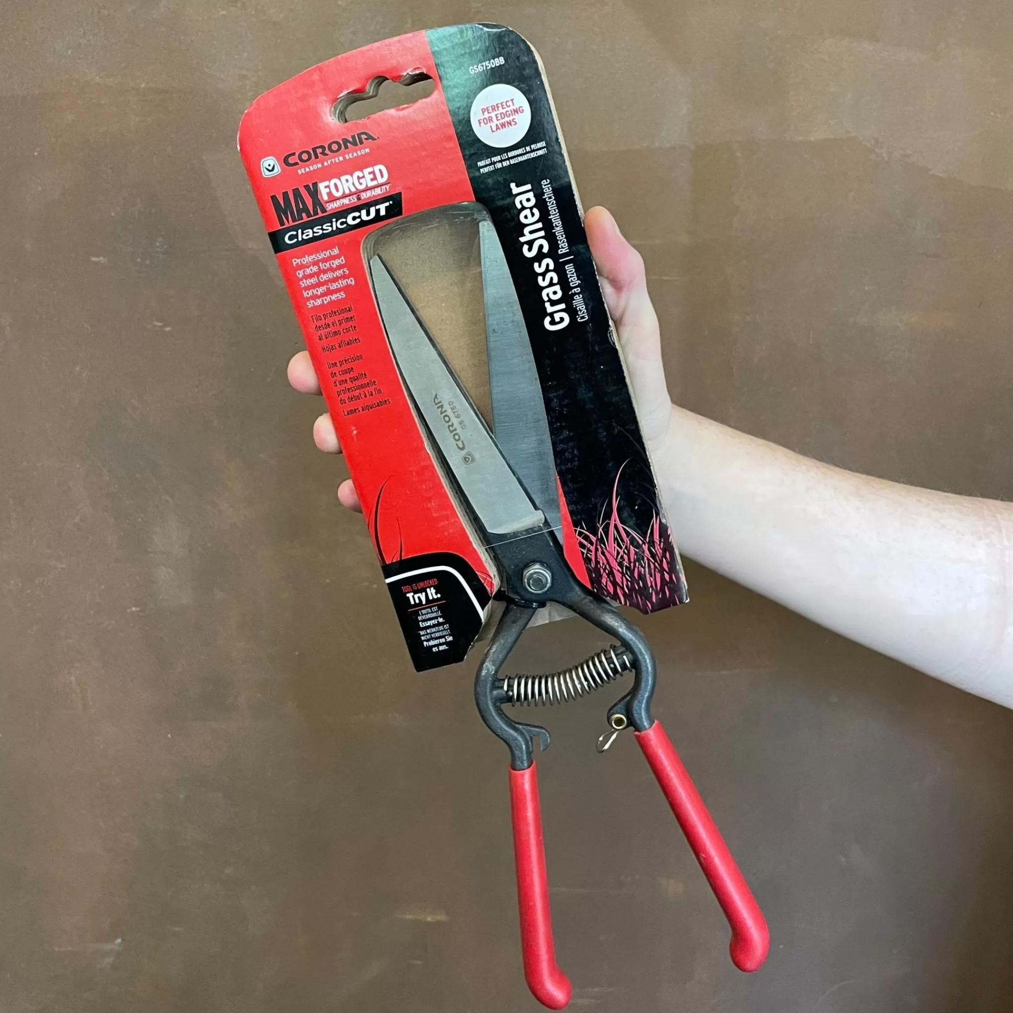 grow urban Max Forged ClassicCUT Grass Shear By Corona- Corona Tools | Garden Tools