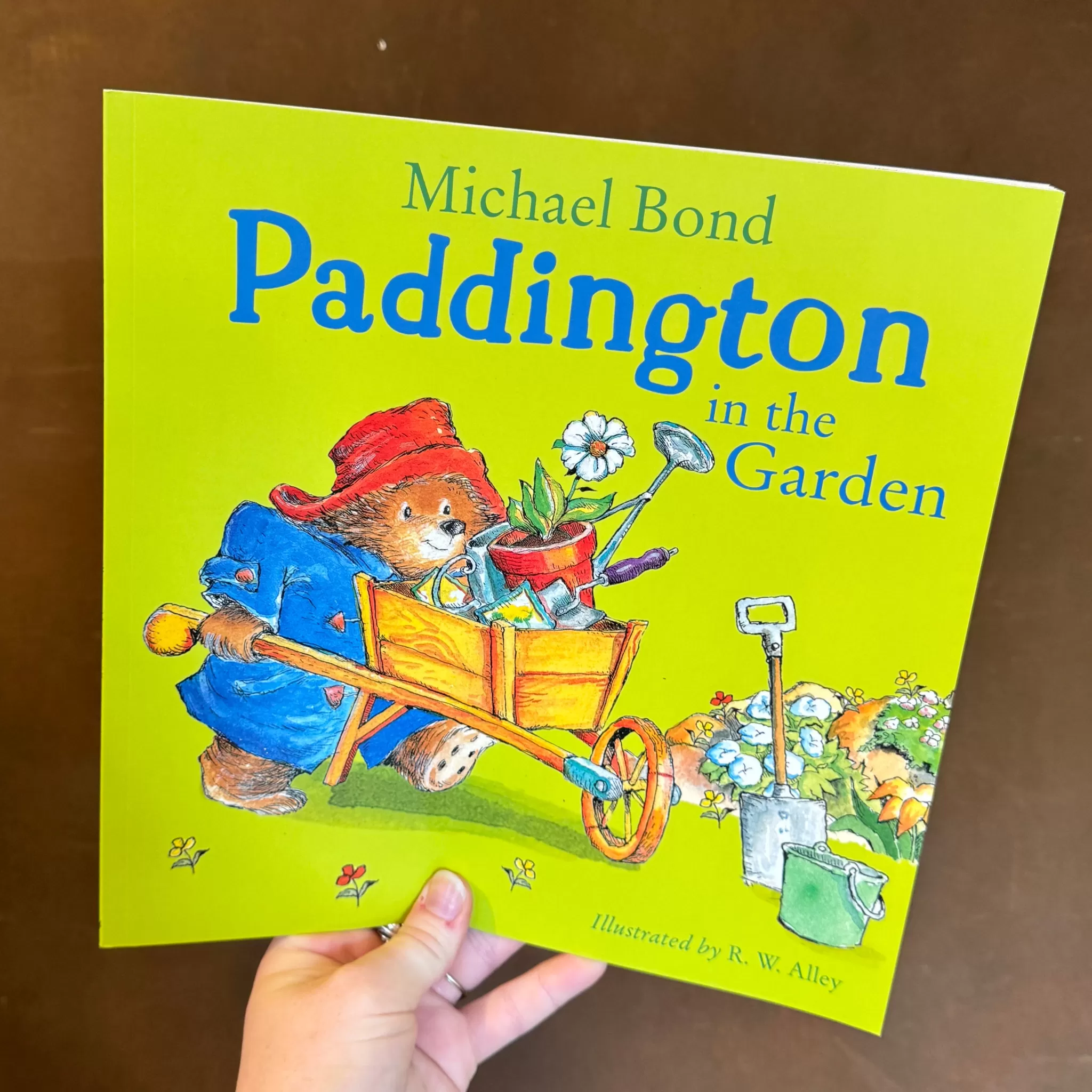 grow urban Paddington In The Garden- Books